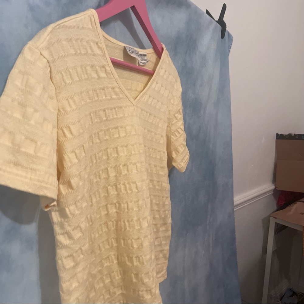 Basic editions vintage textured baby yellow top - Picture 4 of 6
